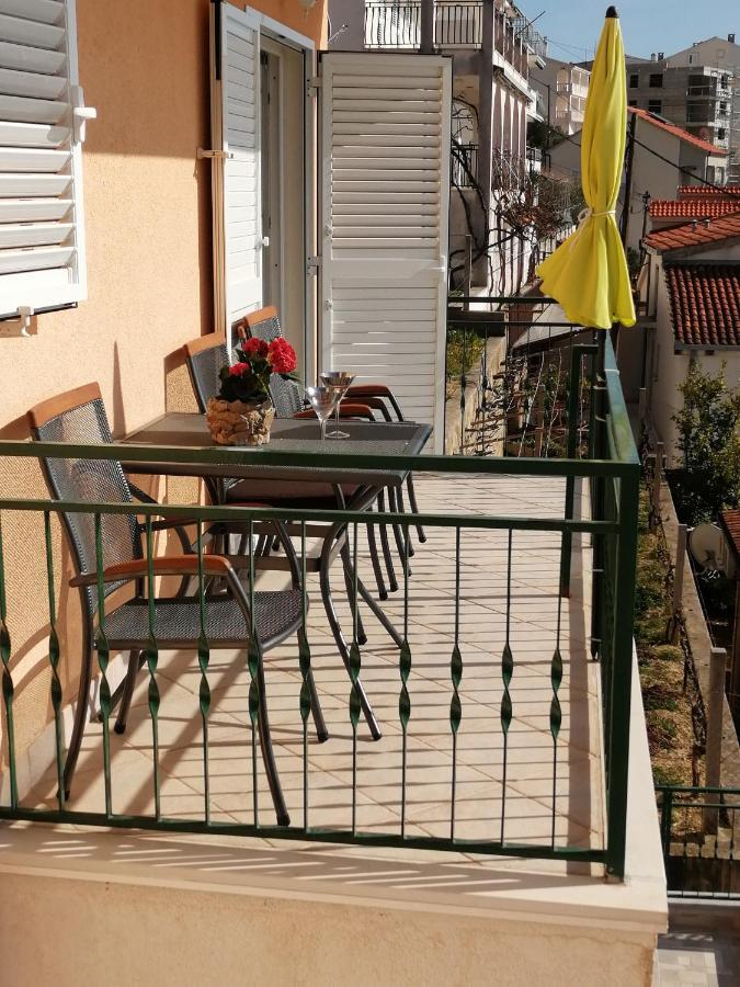 House Karlo Apartments Omiš Dış mekan fotoğraf