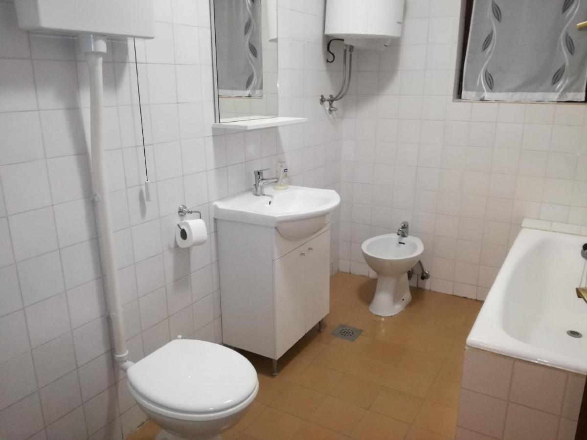 House Karlo Apartments Omiš Dış mekan fotoğraf